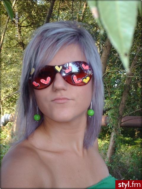 Średnie Fryzury