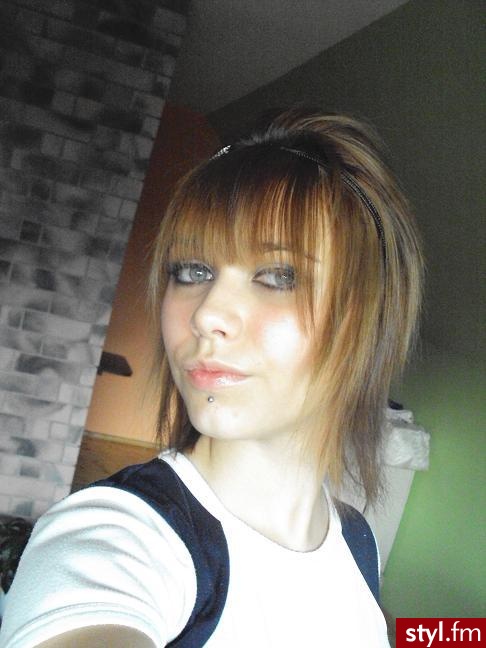 EMO Alternatywne Średnie Fryzury