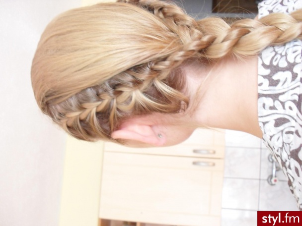 zrobiony na szybko - inspiracje na jesien? - Blond Rozpuszczone Proste Na co dzień Długie Fryzury