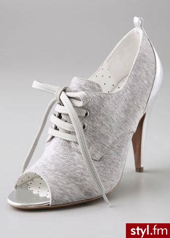 Oksfordki Moschino Cheap and Chic 165 dolarów - Pozostałe Buty Moda