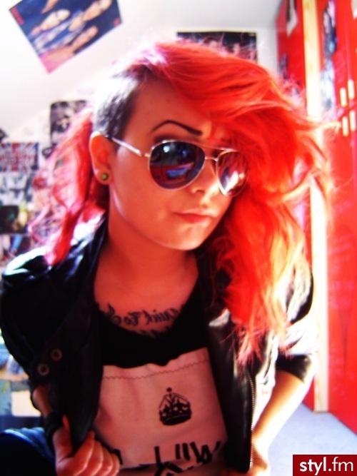 Rude Punk Rock Alternatywne Średnie Fryzury