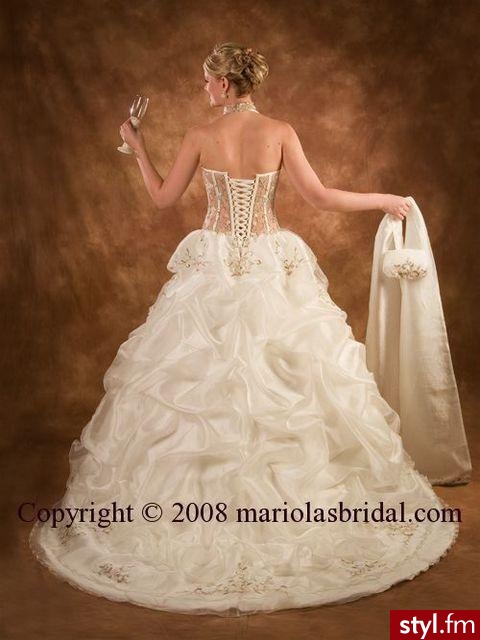 mariolasbridal.com 
Model Rio Gown - Suknie ślubne Ślub Moda
