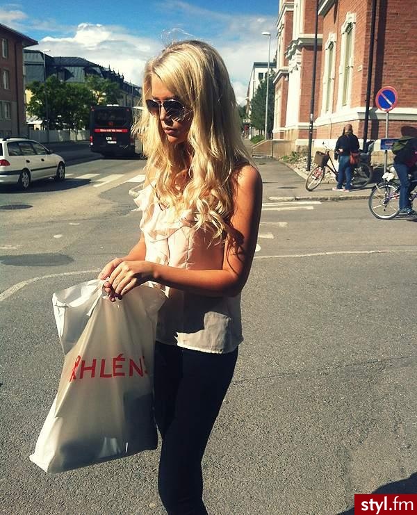 Blond Rozpuszczone Kręcone Na co dzień Długie Fryzury