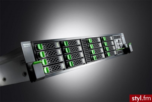 FUJITSU PY RX300S7 E5-2609 8GB 2X300GB RAID 5/6 512MB 3Y (LKN:R3007S0015PL) - Pozostałe Buty Moda
