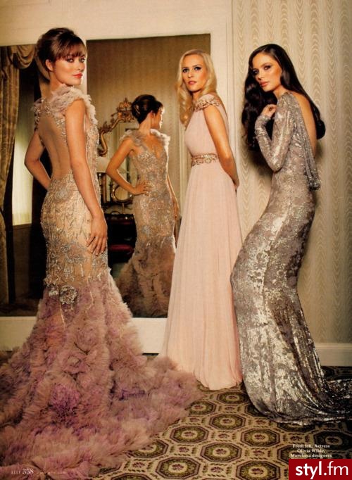 Sukienki Moda