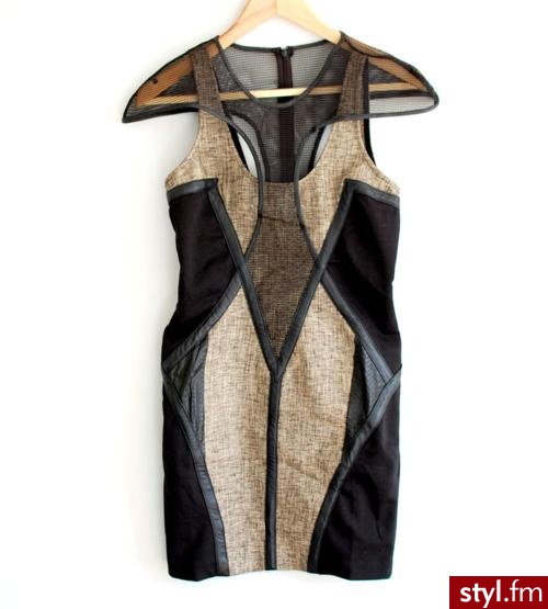 Sukienki Moda