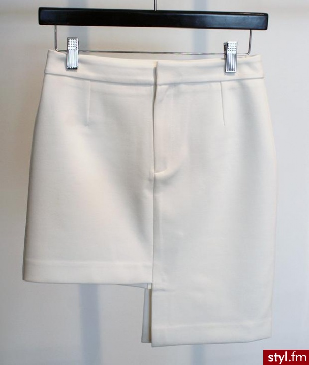 Średnie Spódnice Moda