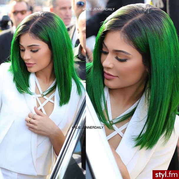 Kolorowe Rozpuszczone Proste Na co dzień Średnie Fryzury