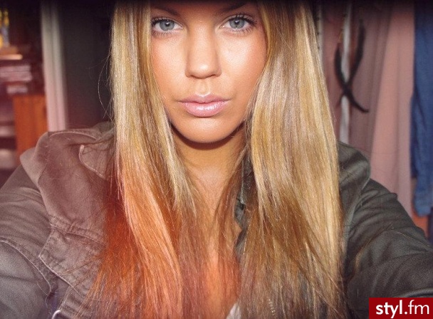 Blond Rozpuszczone Proste Na co dzień Długie Fryzury