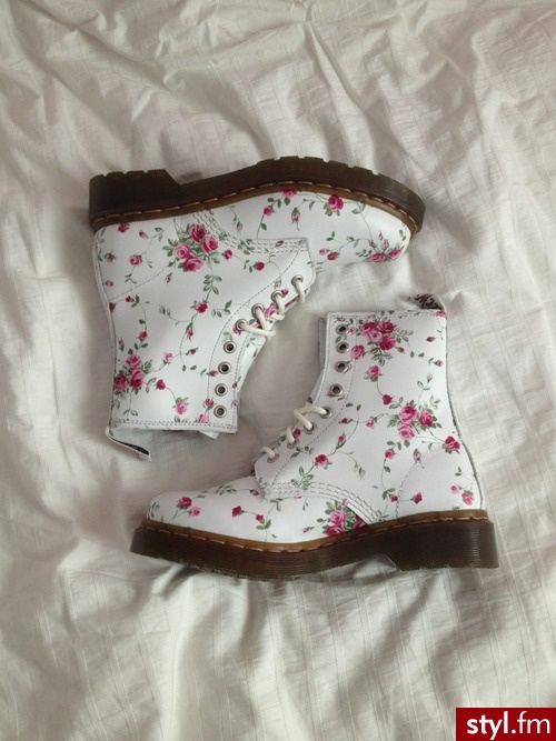Glany Buty Moda