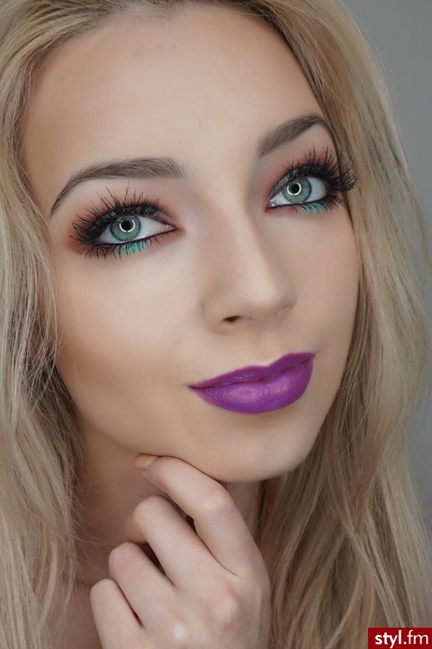 soinlovewithmakeup.blogspot.com - Wieczorowe Makijaże