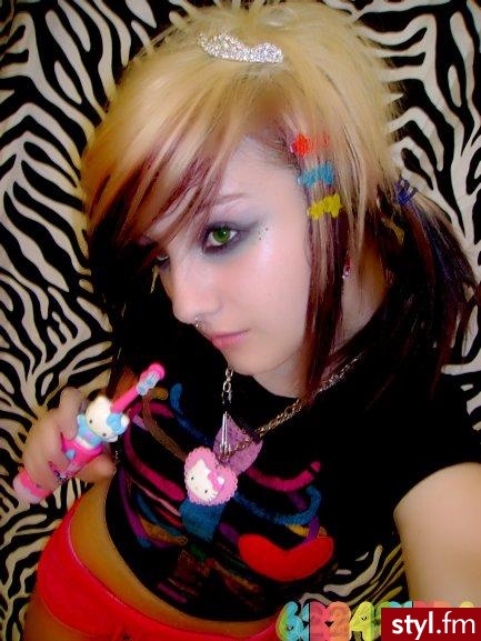 EMO Alternatywne Średnie Fryzury
