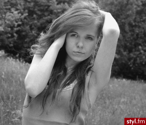 Średnie Fryzury