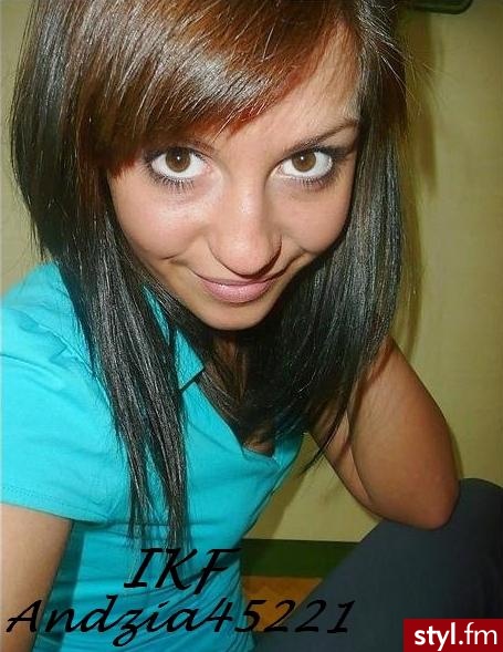 Średnie Fryzury