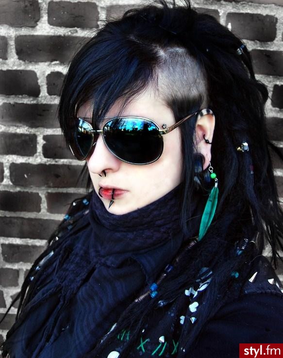 ... - Punk Rock Alternatywne Średnie Fryzury