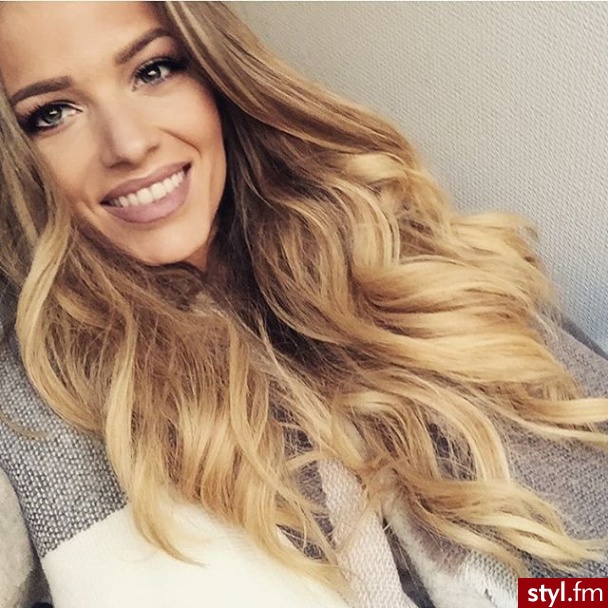 Blond Rozpuszczone Kręcone Na co dzień Długie Fryzury