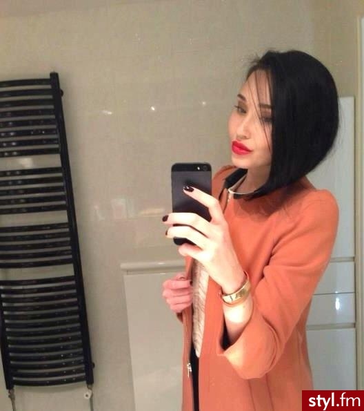 Średnie Fryzury