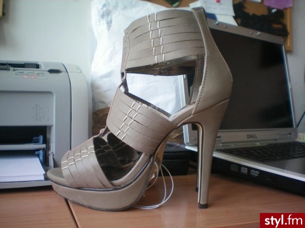 Pozostałe Buty Moda