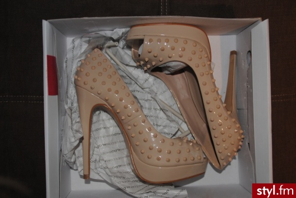 Szpilki Buty Moda