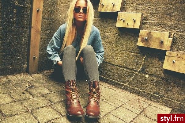 Blond Rozpuszczone Proste Na co dzień Długie Fryzury