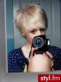 Blond , któtkie . ( ; - Krótkie Fryzury