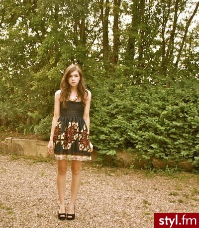 Jeżeli zdjęcie znajduje się już w galerii poproszę o link - Moda uliczna Inne Moda