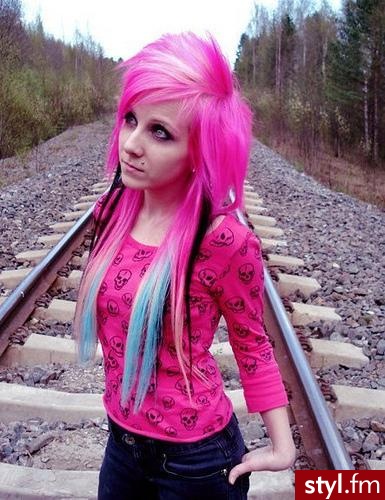 TO NIE JEST MÓJ FRYZ, WIĘC NIE MAM WIĘCEJ FOTEK! - EMO Alternatywne Średnie Fryzury