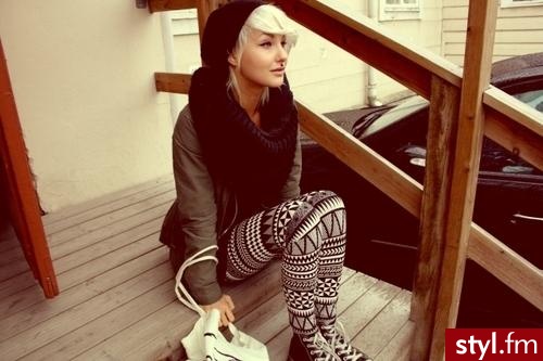 Blond Rozpuszczone Proste z grzywką Na co dzień Średnie Fryzury