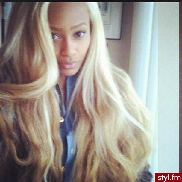 Blond Rozpuszczone Kręcone Na co dzień Długie Fryzury