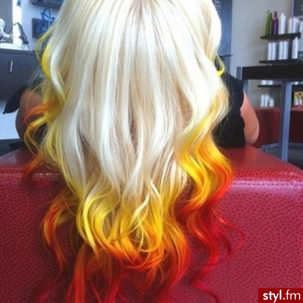 Średnie Fryzury