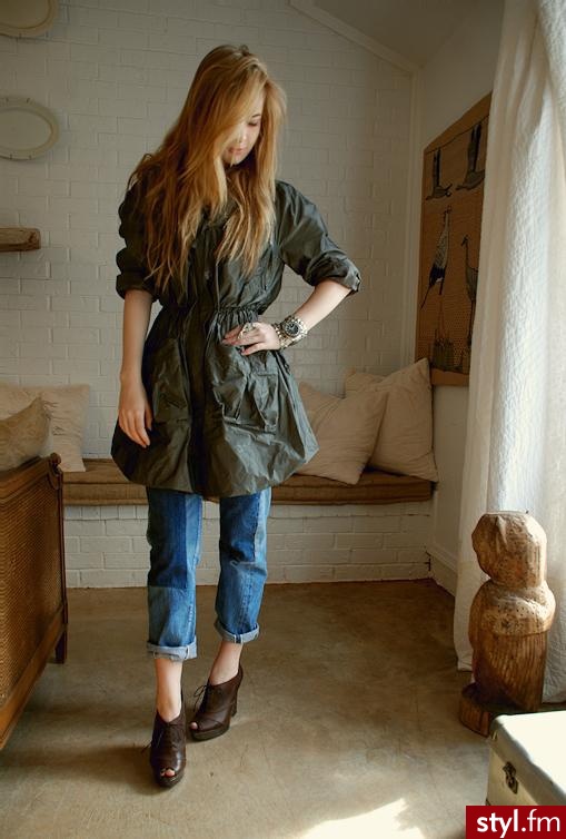 Jeżeli zdjęcie znajduje się już w galerii poproszę o link - Moda uliczna Inne Moda