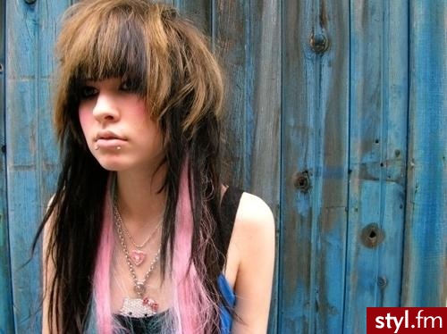 EMO Alternatywne Średnie Fryzury