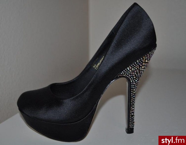 Szpilki Buty Moda