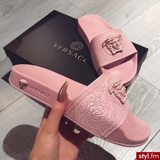 Klapki Buty Moda