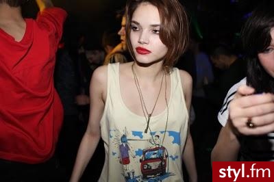 Jeżeli zdjęcie znajduje się już w galerii poproszę o link - Misz-masz