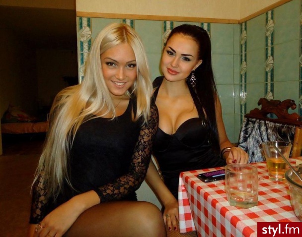 Wieczorowe Sukienki Moda