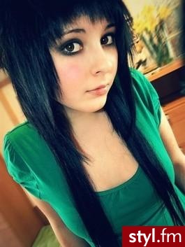 Fryzury - emo. Jeśli zdjęcie znajduje się już w galerii podaj link- usunę - EMO Alternatywne Średnie Fryzury