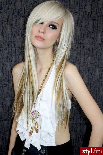 Średnie Fryzury