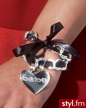 Bransoletki od Bebe. Ceny wahają się od 29 do 34 dolarów. - Pozostałe Dodatki Moda