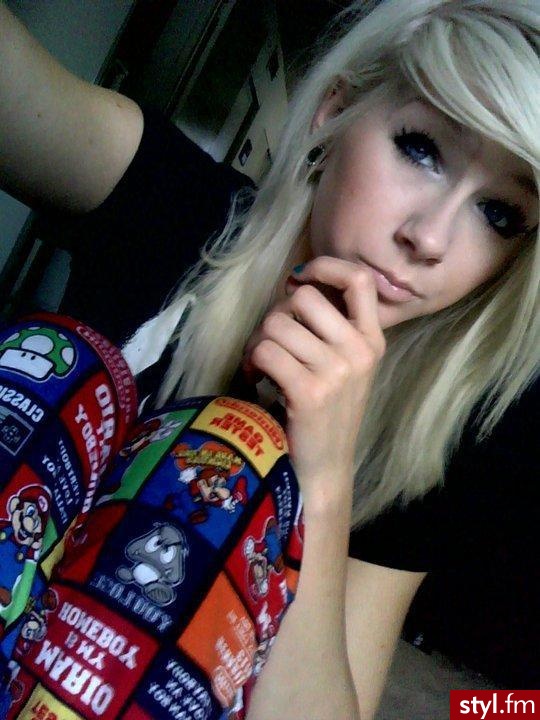 Średnie Fryzury