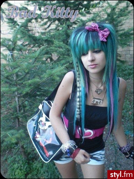 EMO Alternatywne Średnie Fryzury