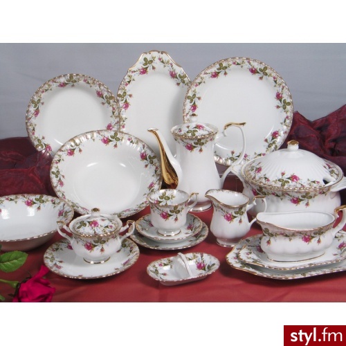 Porcelana chodzież serwis obiadowy 12 os 44el iwona 0013 - Pozostałe Biżuteria Moda