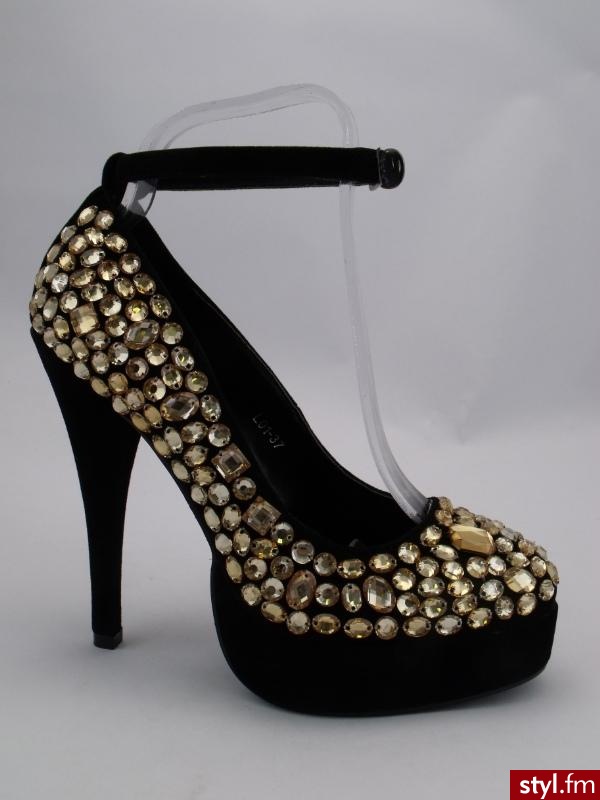 Tutaj inne zdjecia tych z bialymi: http://ikf.styl.fm/buty/item751840.htm - Pozostałe Buty Moda