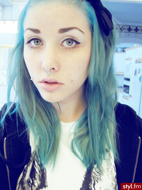 Średnie Fryzury