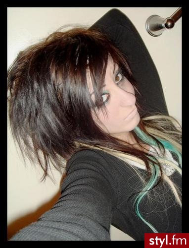 EMO Alternatywne Średnie Fryzury