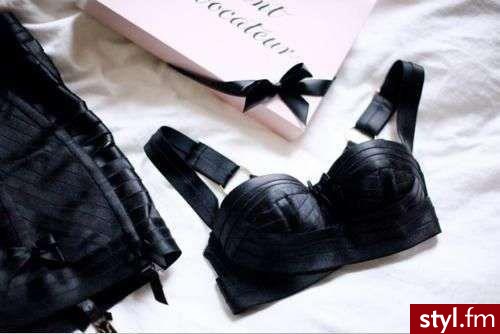 Biustonosze Bielizna Moda