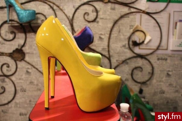 Szpilki Buty Moda