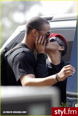 Rihanna. Rihanna - Krótkie Fryzury