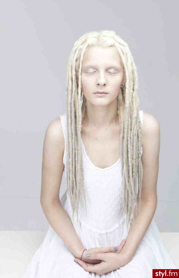 Blond Dredy Alternatywne Długie Fryzury