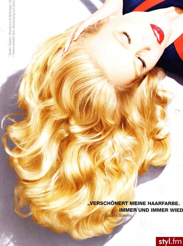 Blond Rozpuszczone Kręcone Na co dzień Długie Fryzury